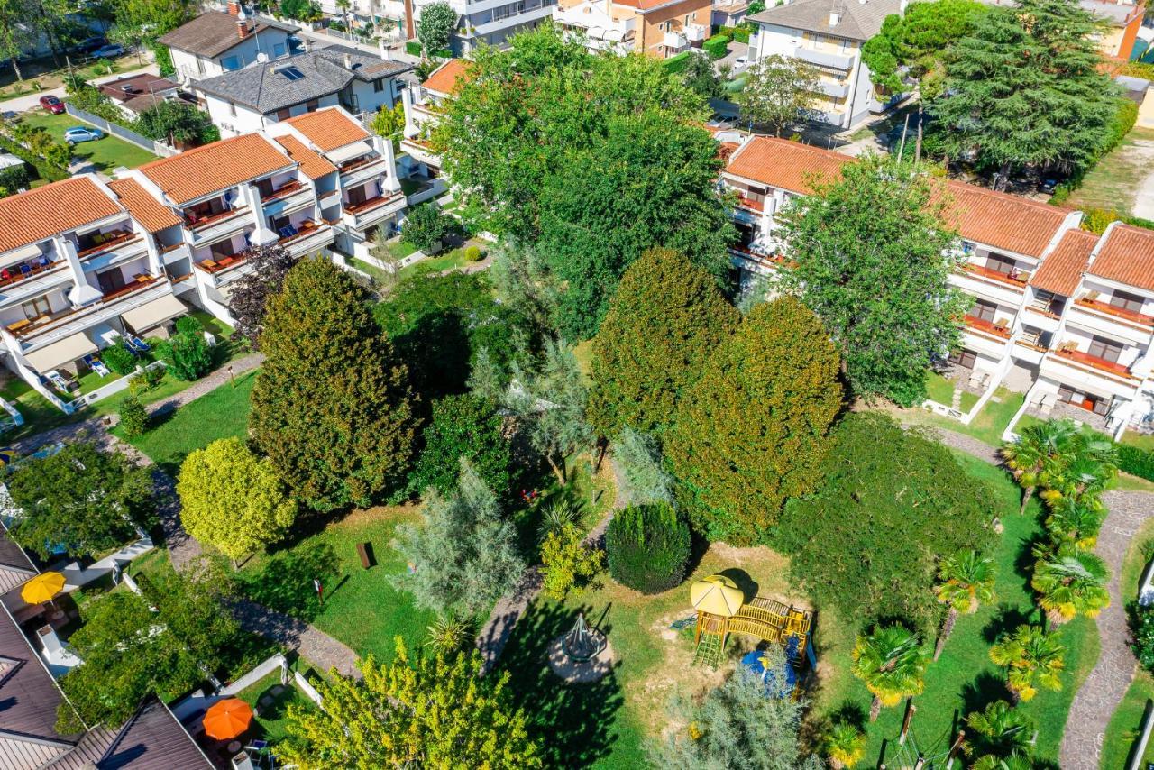 Villaggio Los Nidos Lignano Sabbiadoro Bagian luar foto