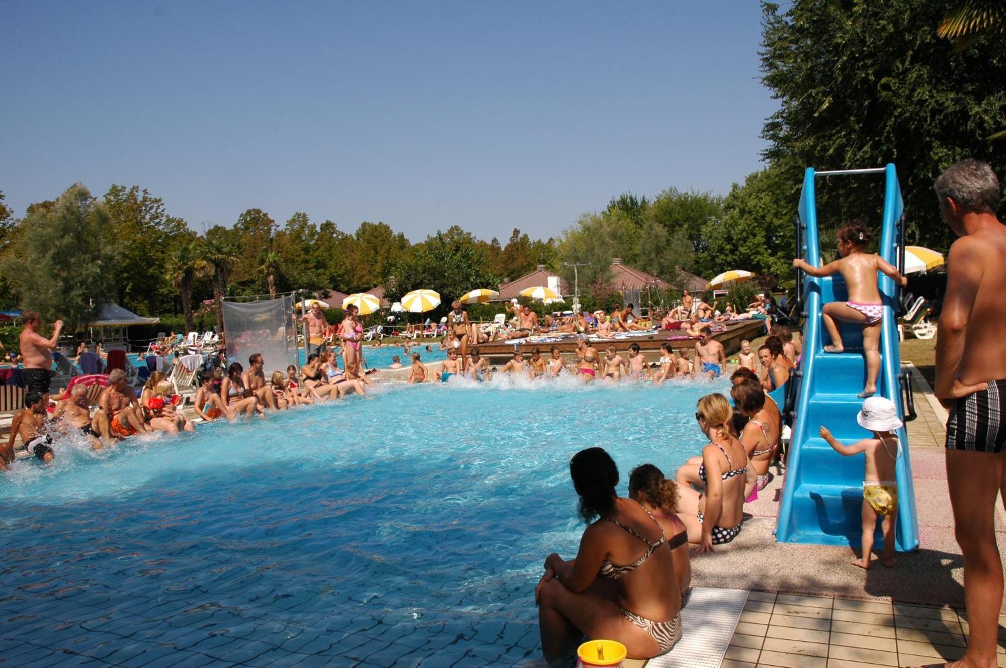 Villaggio Los Nidos Lignano Sabbiadoro Bagian luar foto